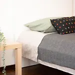 Cozy In With Full Kitchen 5 Minutes From The *