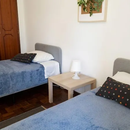 Cozy In With Full Kitchen 5 Minutes From The Cascais