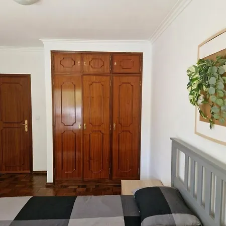 Cozy Twin Room With Private Bathroom - Full Kitchen Privatunterkunft