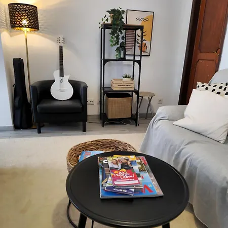 Cozy Twin Room With Private Bathroom - Full Kitchen Privatunterkunft Cascais