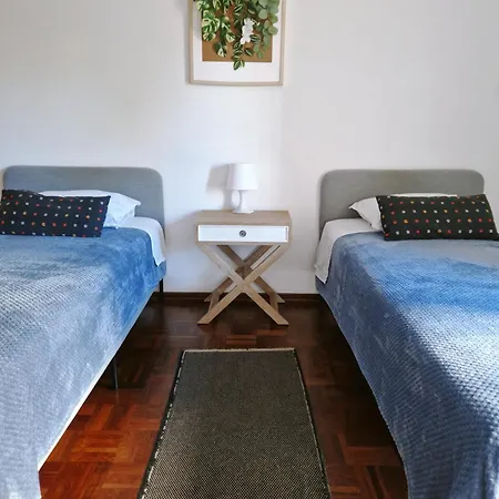 Cozy Twin With Private Bathroom - Full Kitchen Homestay szállás Cascais