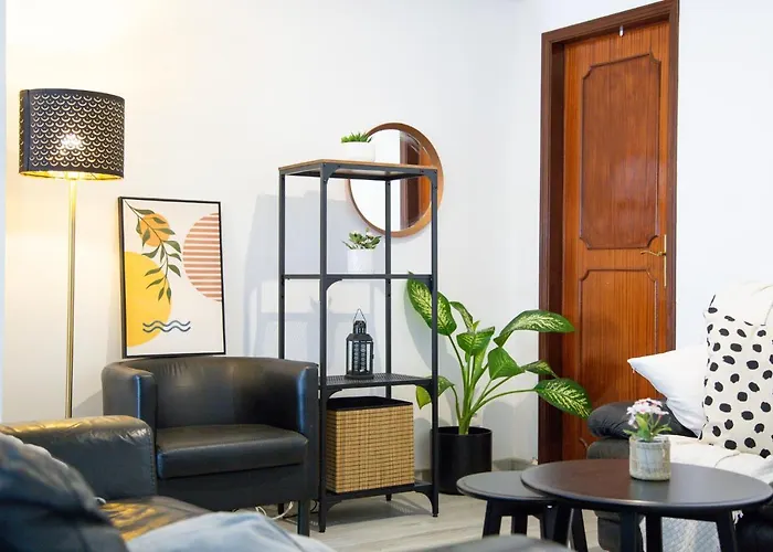 Cozy In With Full Kitchen 5 Minutes From The * Cascais