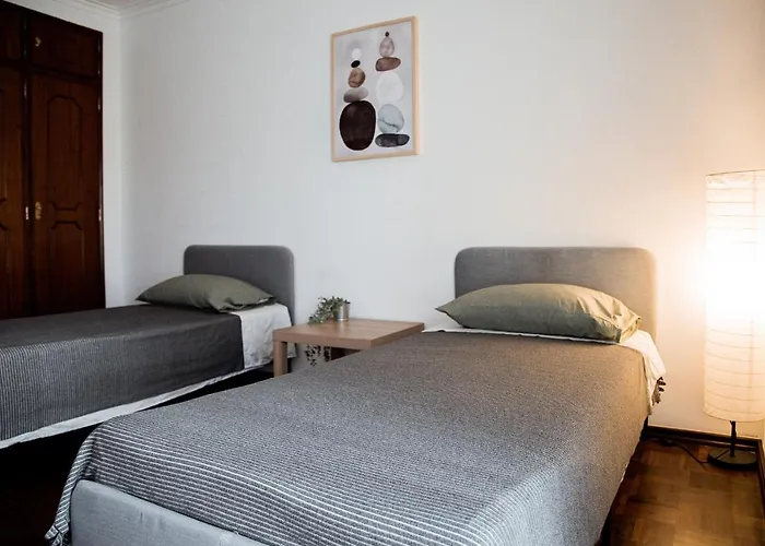 Pansiyon Cozy In With Full Kitchen 5 Minutes From The Cascais
